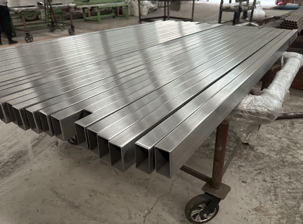 陵水新能源汽车用不锈钢方管 现货